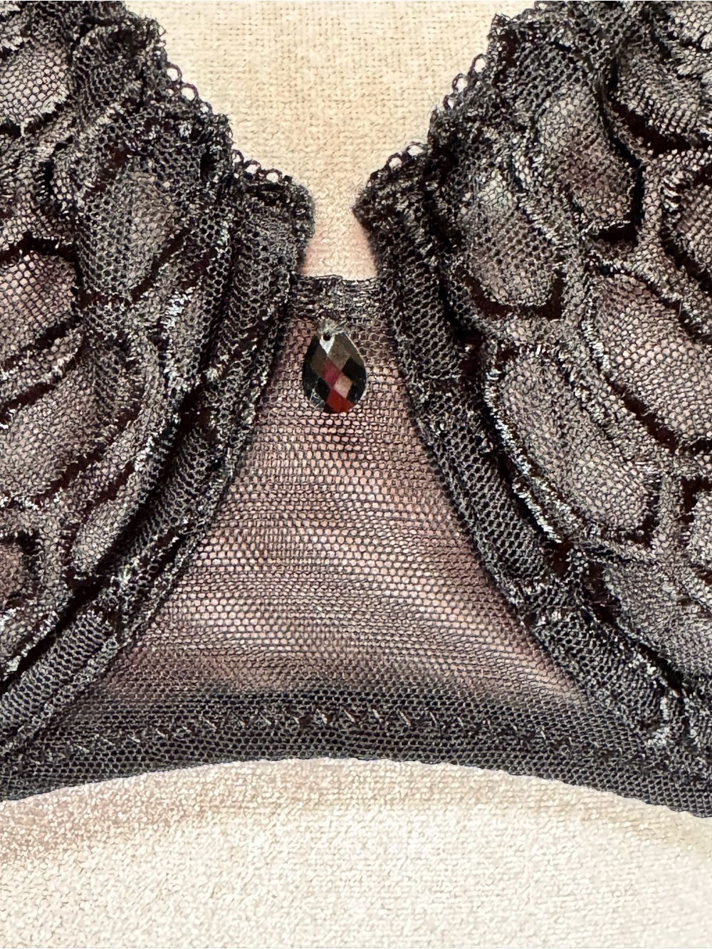⁠Louisa Bracq Black Lace Sheer Unlined Underwire Bra Decorative Flower Size 34E⁠ - Picture 3 of 8